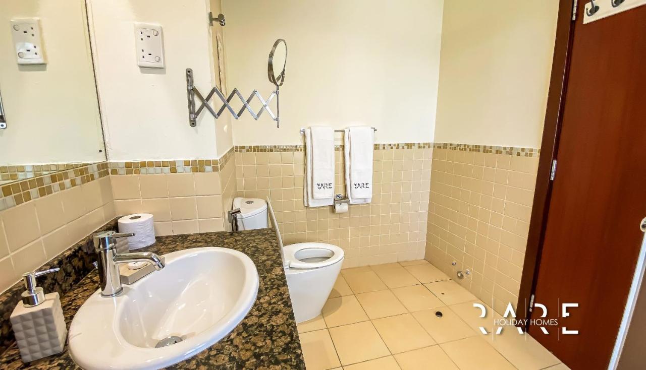 Rare Homes Offer 2 Bedroom With Laundry & Store - Beachfront & Amazing View In Bahar Jbr R1105