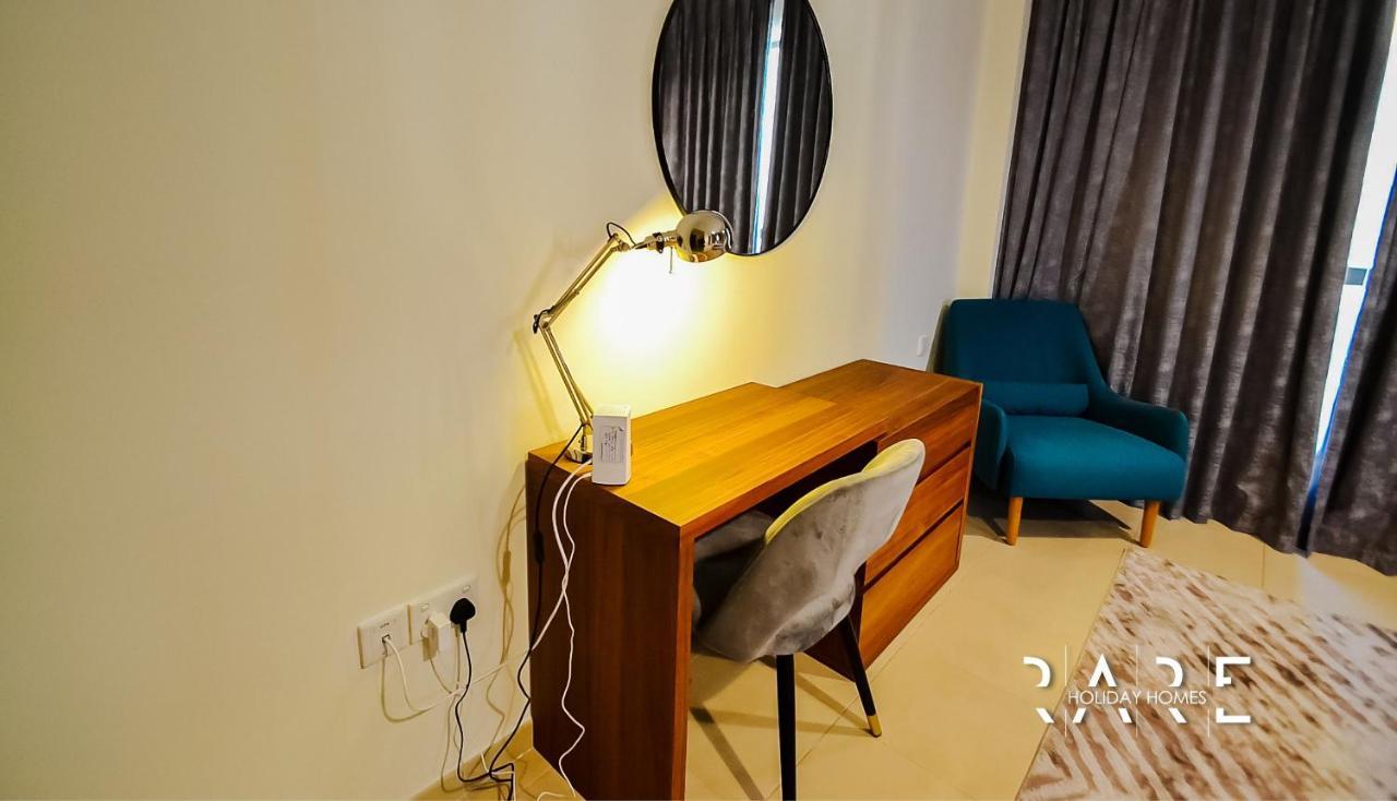Rare Homes Offer 2 Bedroom With Laundry & Store - Beachfront & Amazing View In Bahar Jbr R1105 *